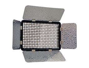 LED světlo Jupio PowerLED JPL330C Dual Color s baterií NP-F550 a nabíječkou (1)